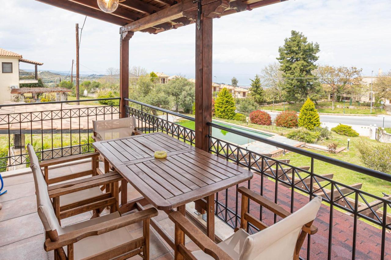 Bizmut House Shared Garden & Pool Paliouri *
