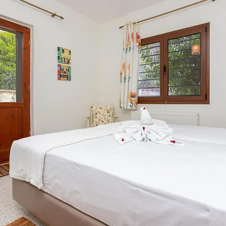 Apartmán Bizmut House Shared Garden & Pool Paliouri Agia Paraskevi  Exteriér fotografie